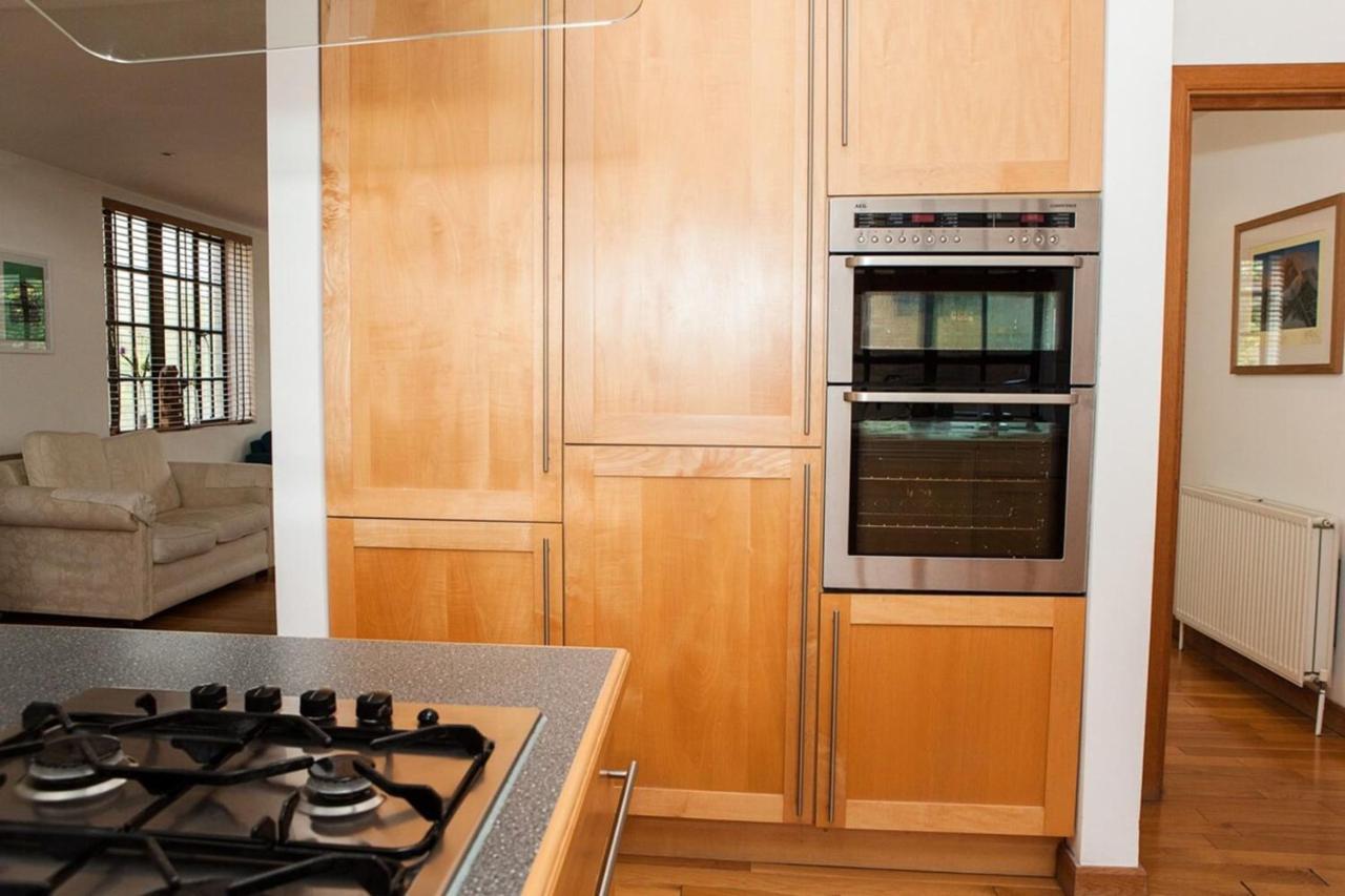 Spectacular Central 4-Bedroom Close To London Eye Bagian luar foto